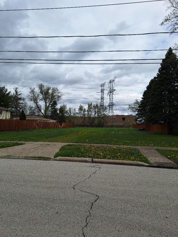 890 North Avenue, Des Plaines, IL 60016