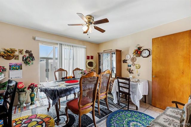 30955 Iroquois Drive, Warren, MI 48088