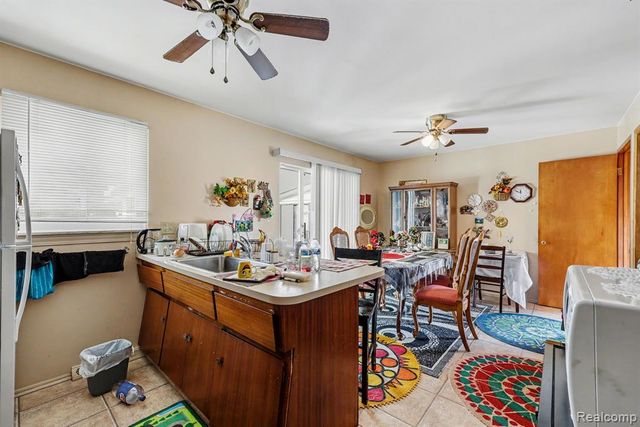 30955 Iroquois Drive, Warren, MI 48088