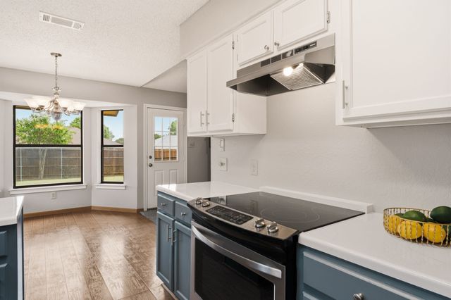 7520 Jamie Renee Lane, North Richland Hills, TX 76182