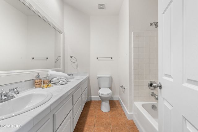 6304 Starview Drive, Lancaster, CA 93536