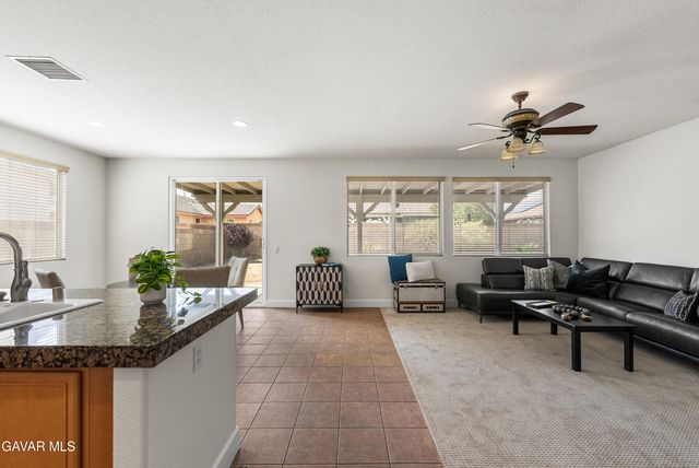 6304 Starview Drive, Lancaster, CA 93536