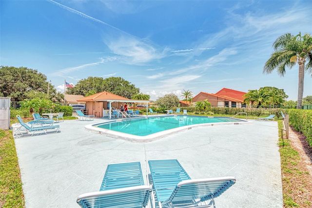 6698 DRAW LANE 140, Sarasota, FL 34238