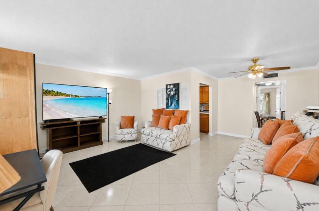 559 Mansfield N, Boca Raton, FL 33434