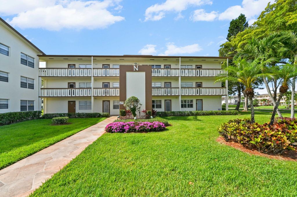 559 Mansfield N, Boca Raton, FL 33434