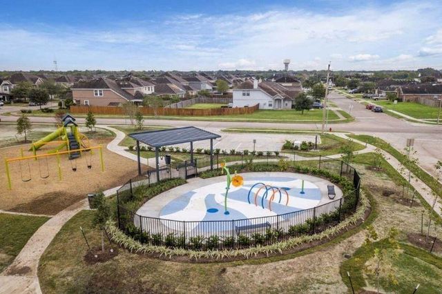 2508 Clydesdale Lane, Alvin, TX 77511