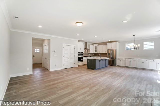 13118 Foxberry Road, Charlotte, NC 28213