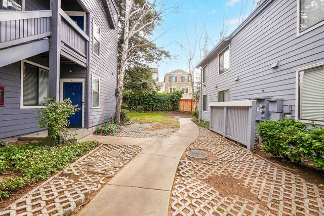 7126 Cross Creek Cir D, Dublin, CA 94568