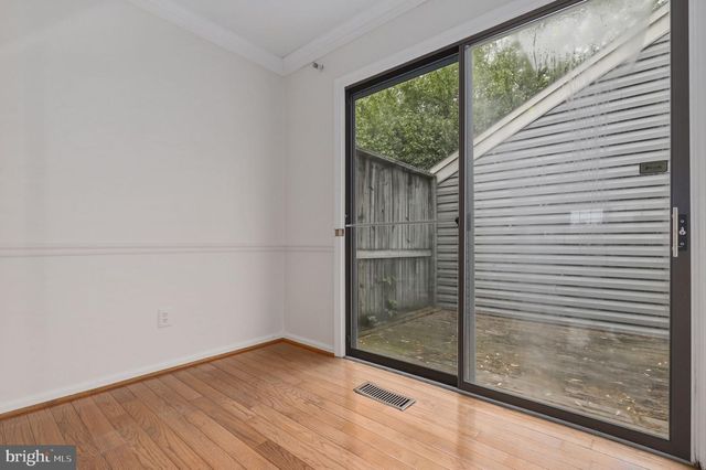 20129 DARLINGTON DR, Montgomery Village, MD 20886