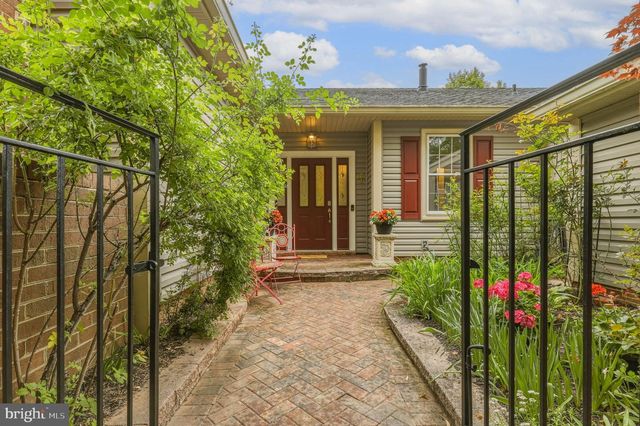 20129 DARLINGTON DR, Montgomery Village, MD 20886