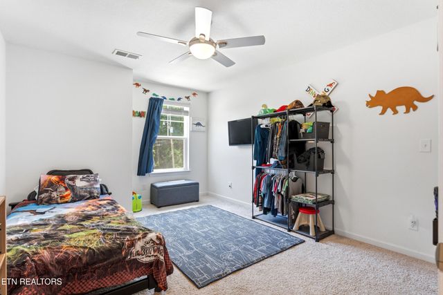 165 Ashe Ave, Lenoir City, TN 37771