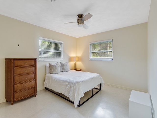 712 Iris Lane, Vero Beach, FL 32963