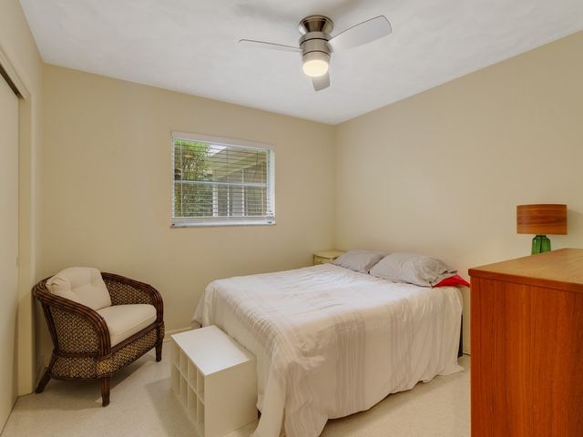 712 Iris Lane, Vero Beach, FL 32963