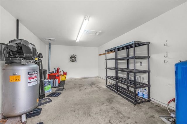 353 Hidden Meadow Court, Rhome, TX 76078