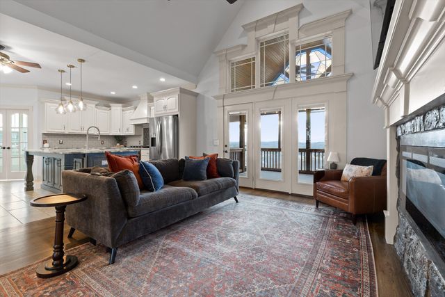 10927 High River Drive, Soddy Daisy, TN 37379