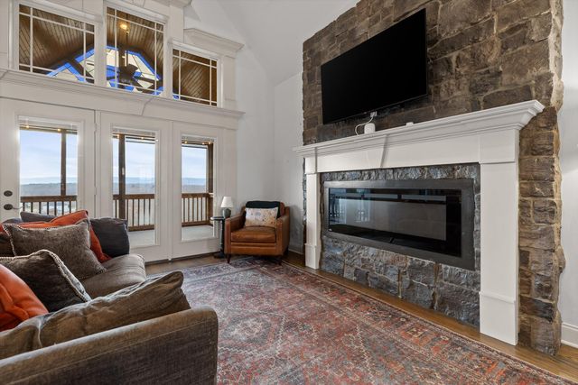 10927 High River Drive, Soddy Daisy, TN 37379