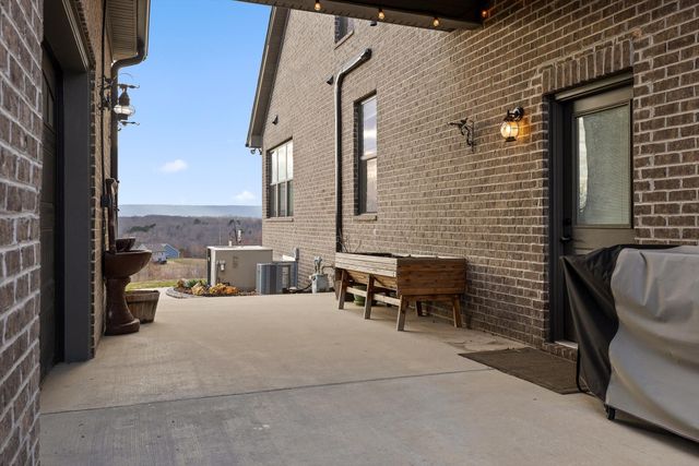 10927 High River Drive, Soddy Daisy, TN 37379