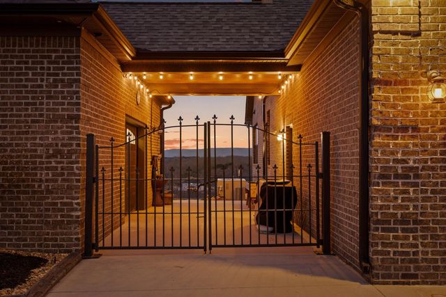 10927 High River Drive, Soddy Daisy, TN 37379