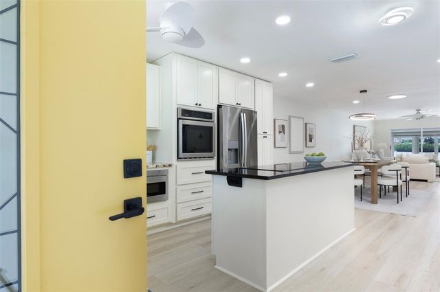 382 BOCA CIEGA POINT BOULEVARD S, St Petersburg, FL 33708