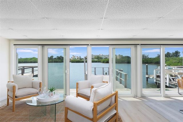 382 BOCA CIEGA POINT BOULEVARD S, St Petersburg, FL 33708
