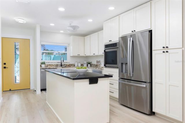 382 BOCA CIEGA POINT BOULEVARD S, St Petersburg, FL 33708