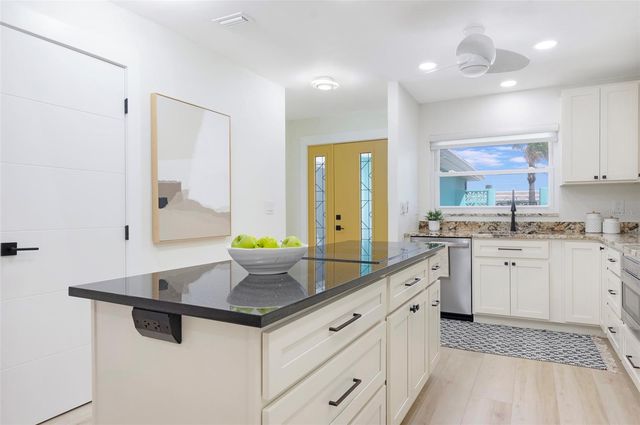 382 BOCA CIEGA POINT BOULEVARD S, St Petersburg, FL 33708