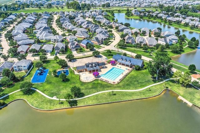 13227 Orchard Shadows Drive, Richmond, TX 77407