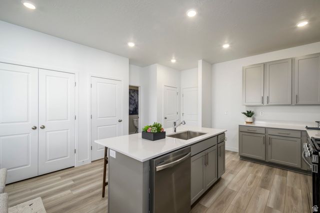 7527 S TOPAZ SKY LN, West Jordan, UT 84081