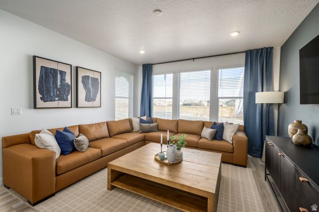 7527 S TOPAZ SKY LN, West Jordan, UT 84081