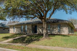 5902 Fawn Valley Lane, Rowlett, TX 75089