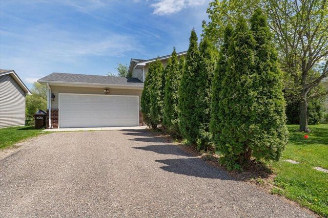 424 Wagon Wheel Circle, Buffalo, MN 55313