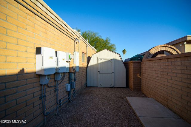 1504 S Logan Drive, Tucson, AZ 85710