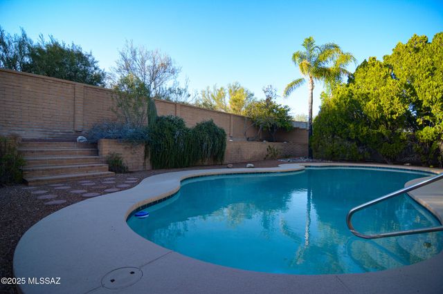 1504 S Logan Drive, Tucson, AZ 85710