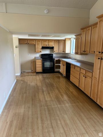1474 W STERN DR, Salt Lake City, UT 84123