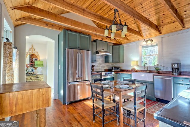 98 Pickett Hill Street, Clayton, GA 30525