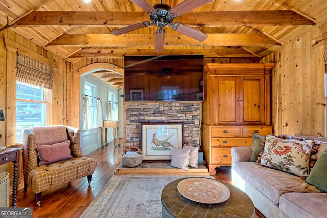 98 Pickett Hill Street, Clayton, GA 30525