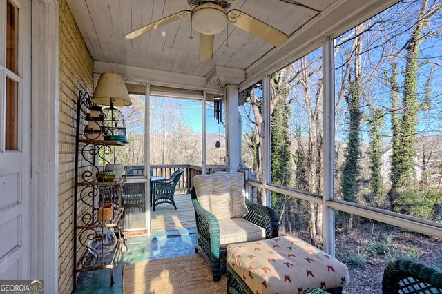 98 Pickett Hill Street, Clayton, GA 30525