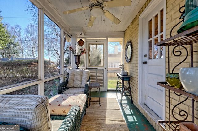 98 Pickett Hill Street, Clayton, GA 30525