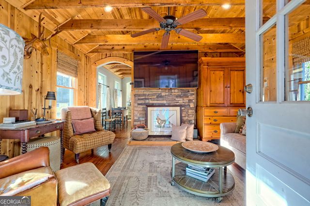 98 Pickett Hill Street, Clayton, GA 30525