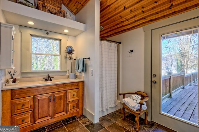 98 Pickett Hill Street, Clayton, GA 30525