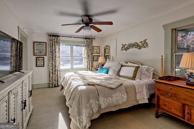 98 Pickett Hill Street, Clayton, GA 30525