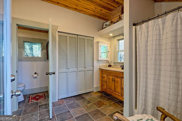 98 Pickett Hill Street, Clayton, GA 30525