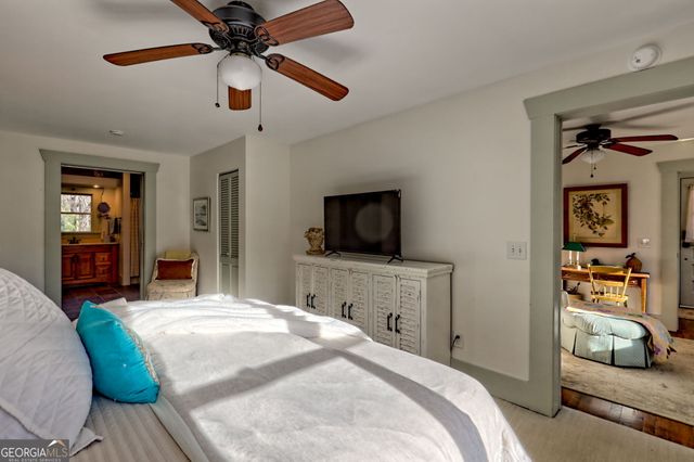 98 Pickett Hill Street, Clayton, GA 30525