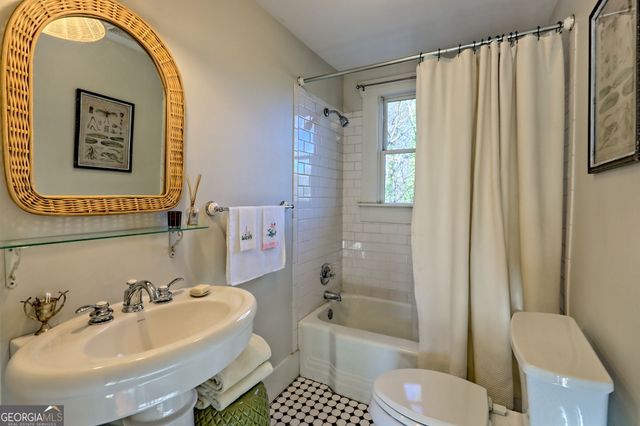 98 Pickett Hill Street, Clayton, GA 30525