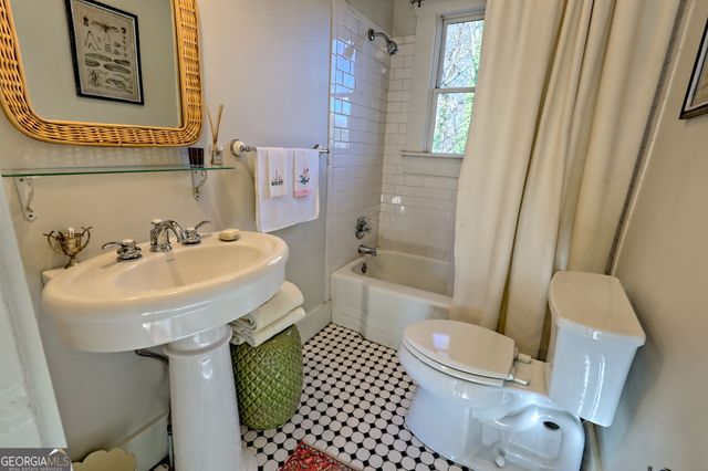 98 Pickett Hill Street, Clayton, GA 30525