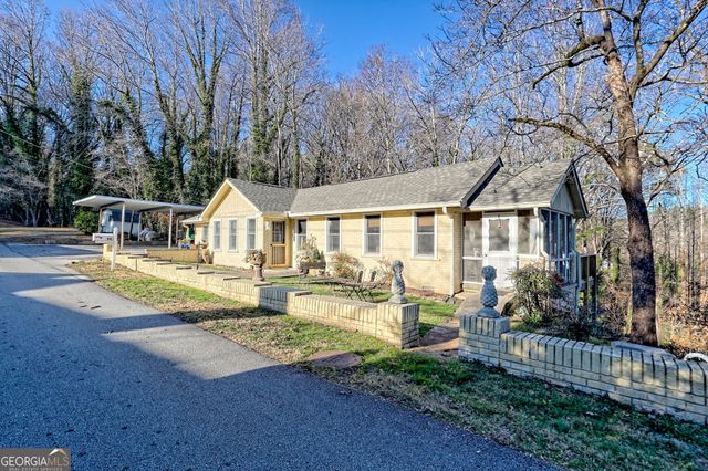 98 Pickett Hill Street, Clayton, GA 30525