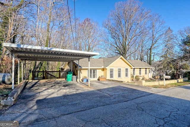 98 Pickett Hill Street, Clayton, GA 30525