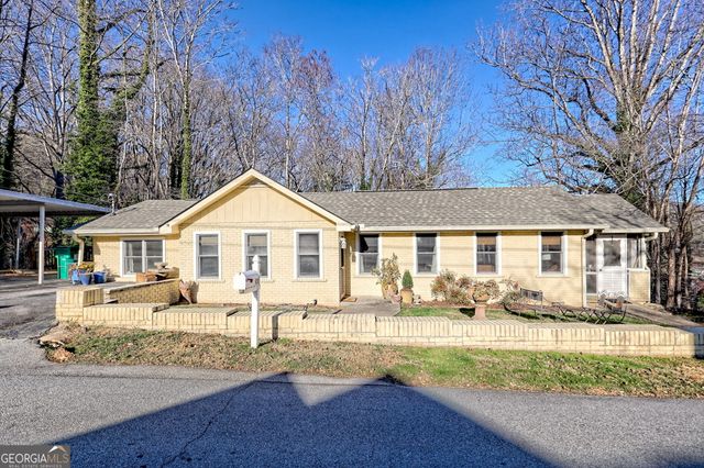 98 Pickett Hill Street, Clayton, GA 30525