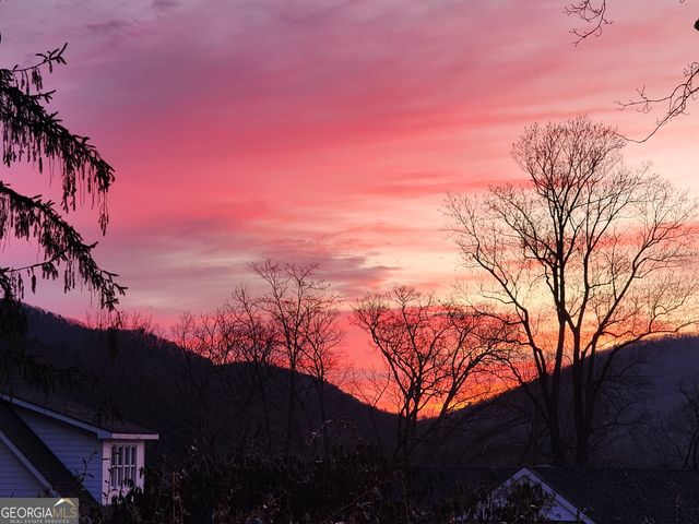 98 Pickett Hill Street, Clayton, GA 30525