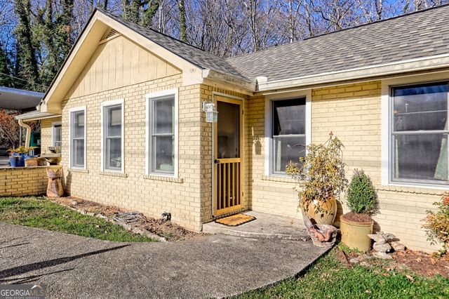 98 Pickett Hill Street, Clayton, GA 30525